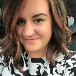 Meet your Posher, Elise